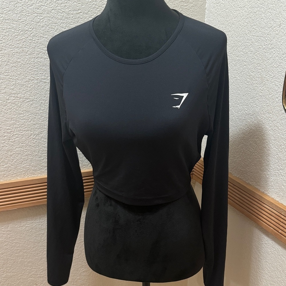 Gymshark athletic Black Long Sleeve Women's Crop Top Size S - Picture 2 of 10